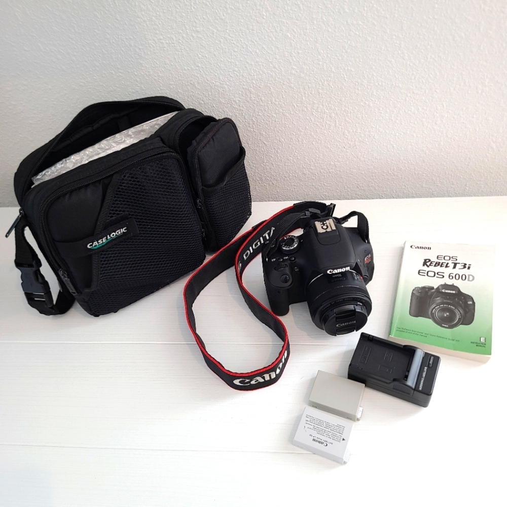 CANON EOS REBEL T3i CAMERA
